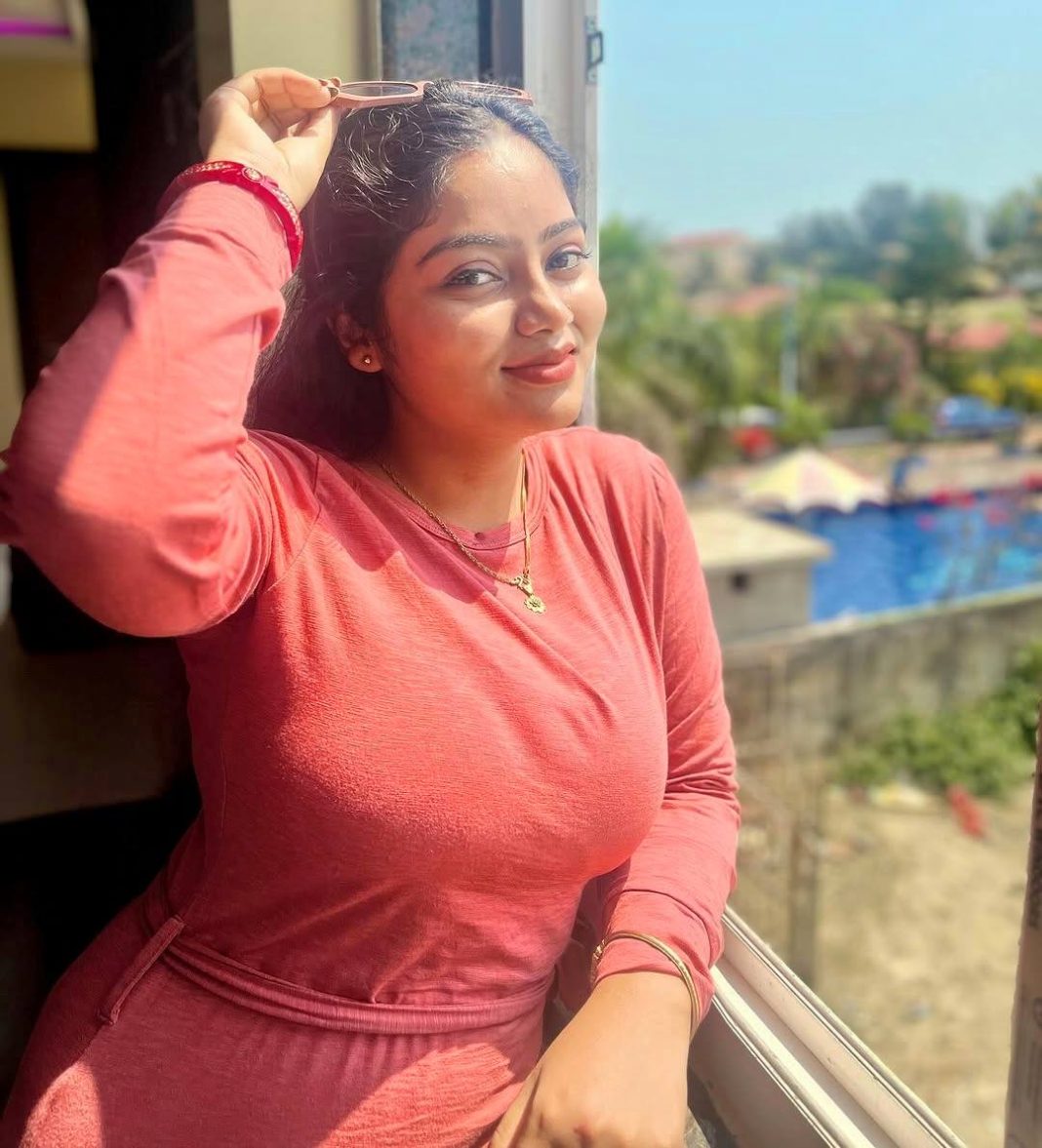 ঘটক